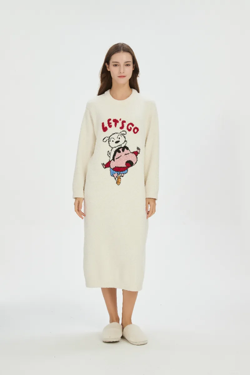 Chemise de nuit en flanelle de couleur beige pour femme
