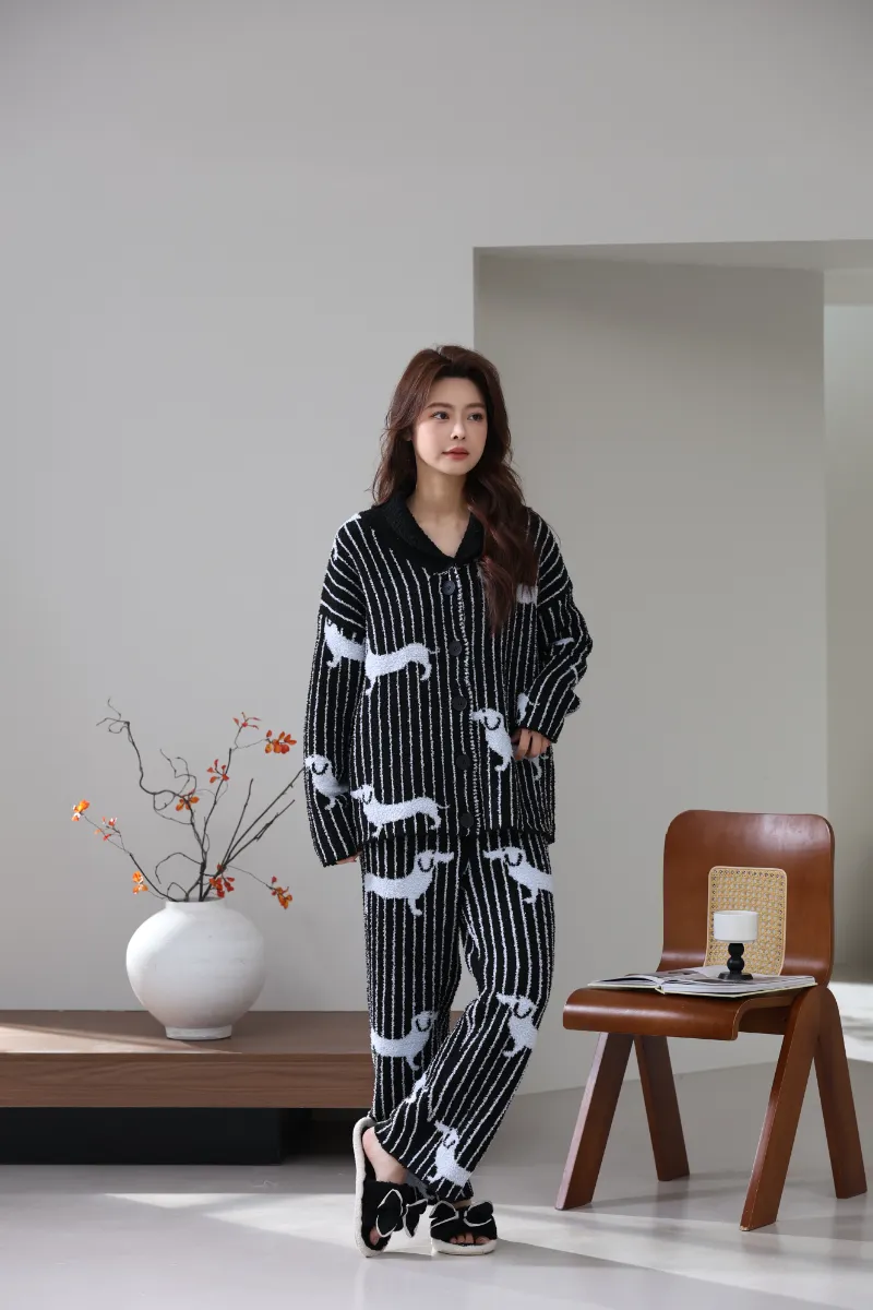 Costume de maison en polaire douce pour femme