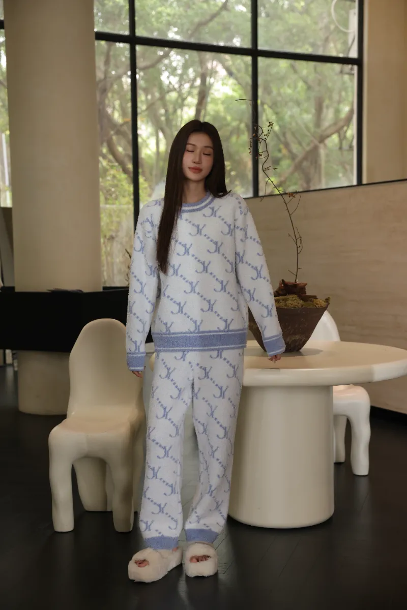 Pyjamas en polaire doux pour femme